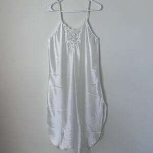 Cinema Etoile Vintage Lingerie Ivory Lace Slip Dress Nightgown Bridal medium